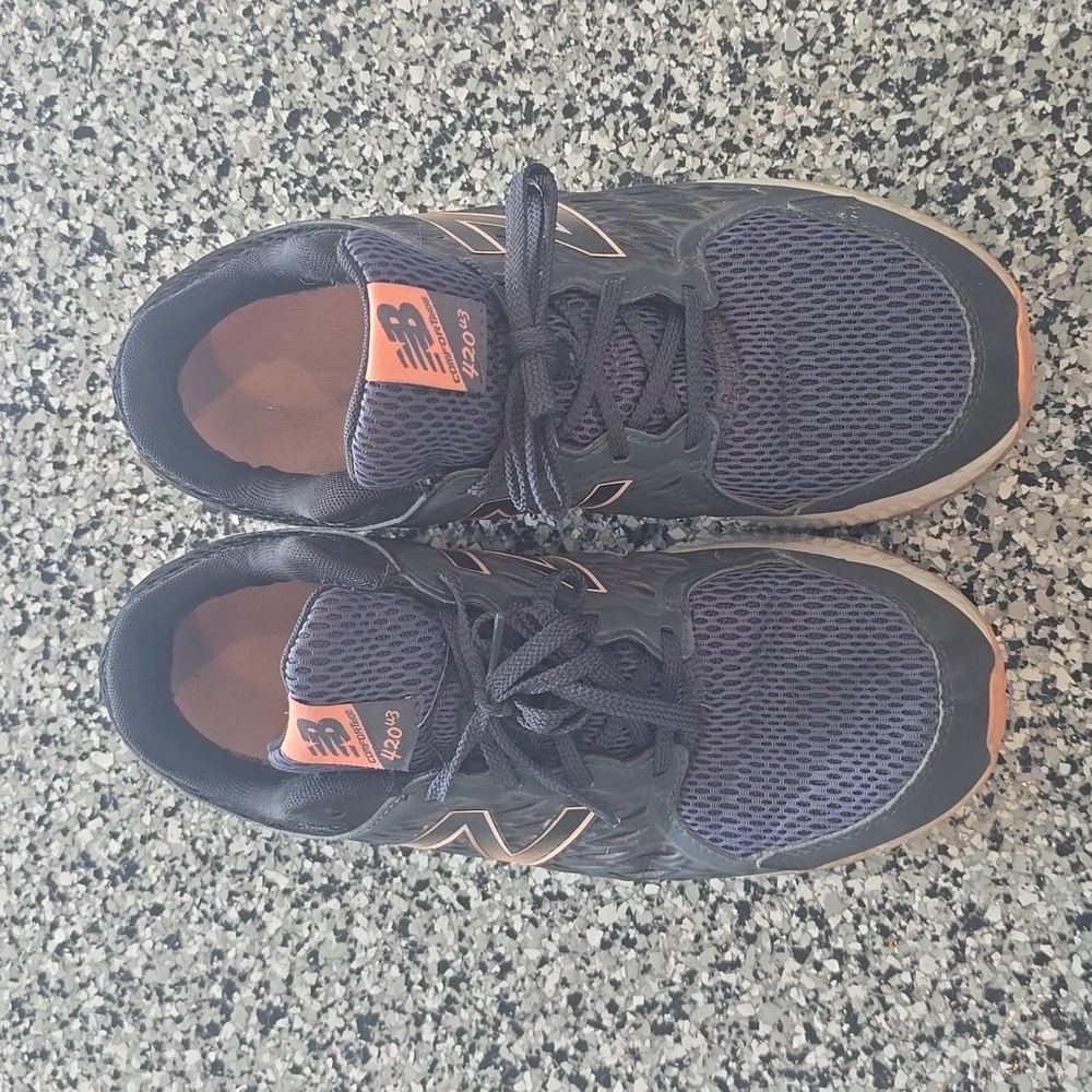 New Balance Women's Size 10 420 Comfort Ride Sneakers